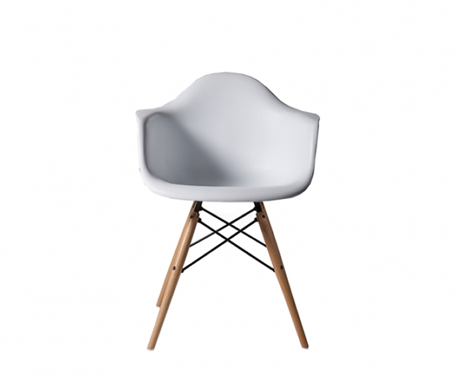 Eames Plastic Armchair DAW