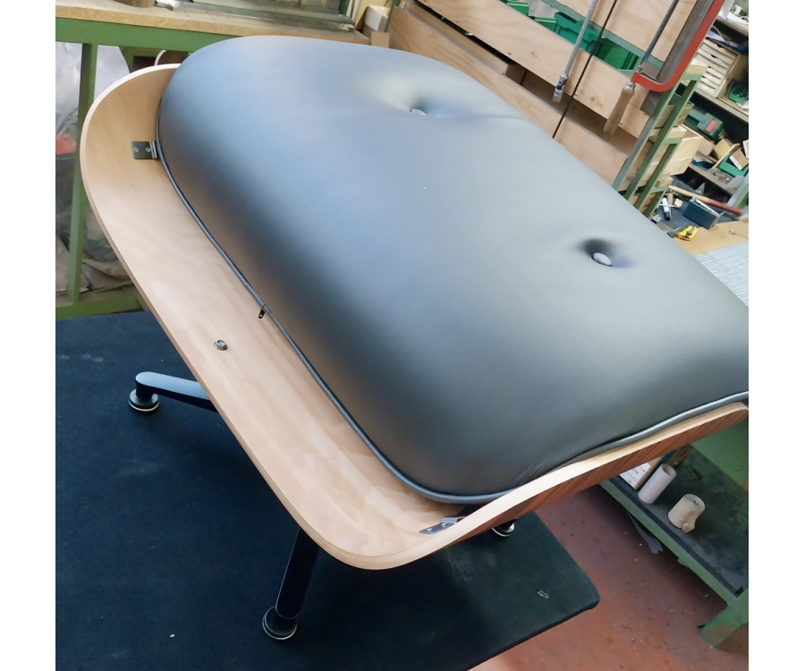 Lounge Chair Ottomane